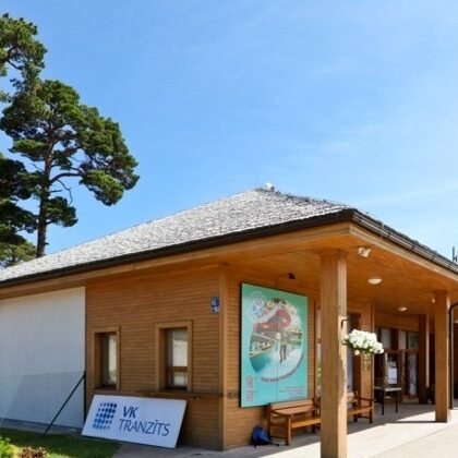 Servisa ēkas būvniecība Piedzīvojumu parkā Ventspilī