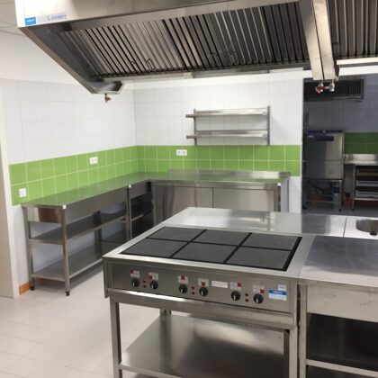 Ventspils novada pašvaldības Puzes pamatskolas ēdamzāles priekštelpas remontdarbi