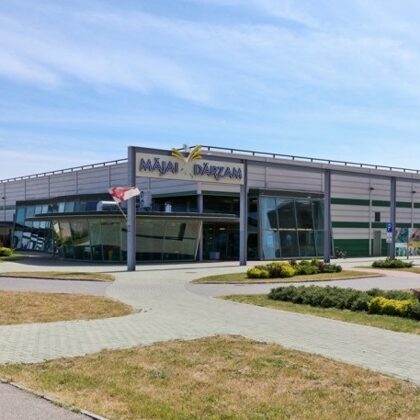 Pamatu, jumta, sienu apšuvums, ūdensvada, lietusūdeņu kanalizācijas montāža